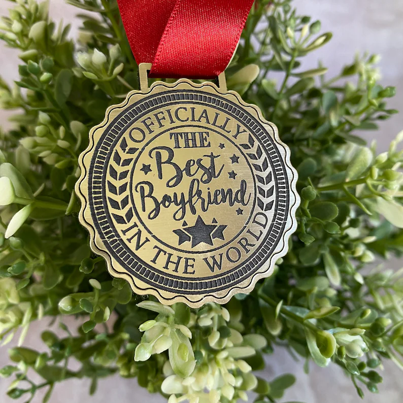 Custom Medals - Yourstuffmade.com