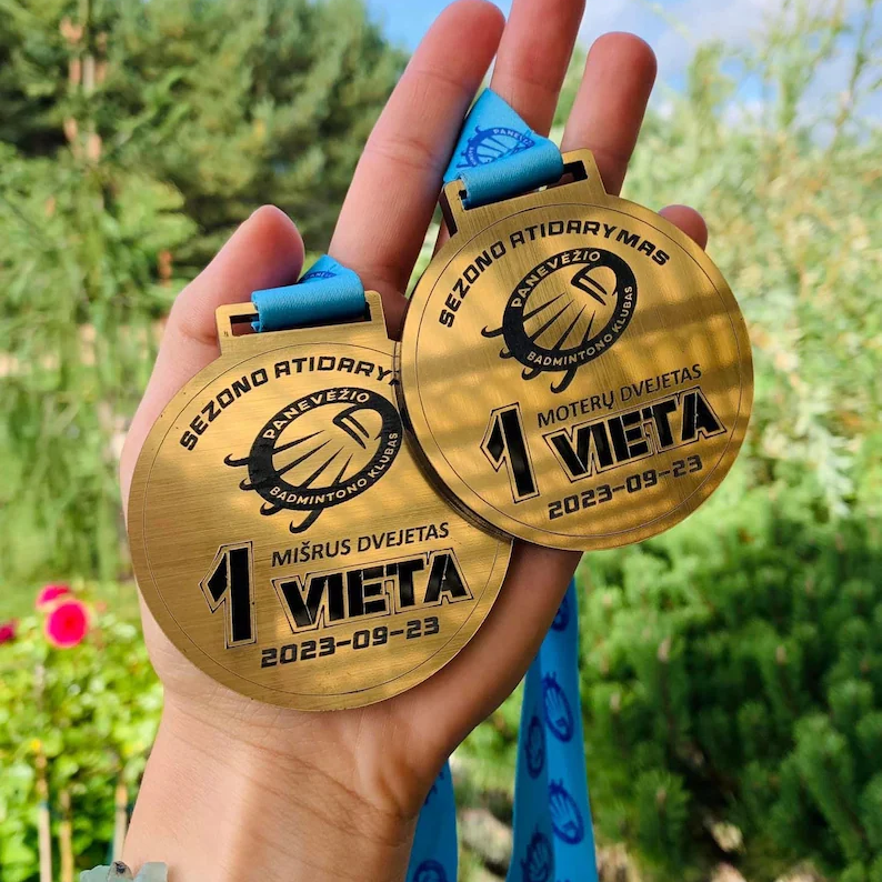 Custom Medals - Yourstuffmade.com
