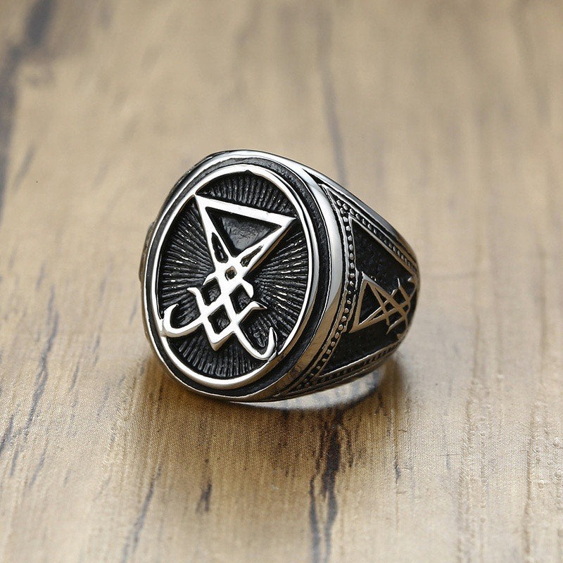Custom Signet Rings - Yourstuffmade.com