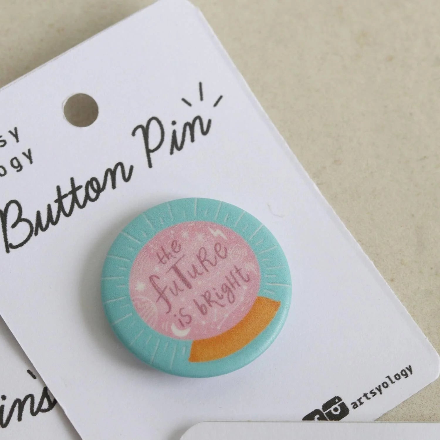 Button Pins Template - Yourstuffmade.com