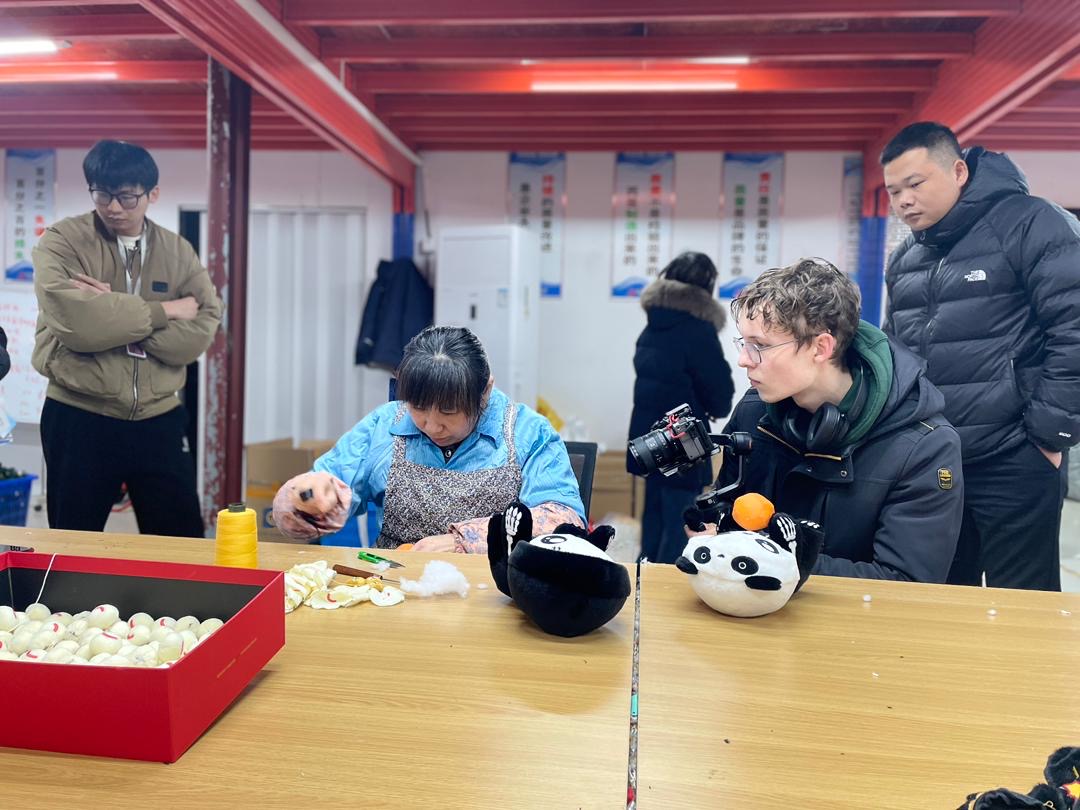 Private Factory Guided Tour - Factory Tour - Yourstuffmade.com -  Ethical Tours - express cheap ethical custom products