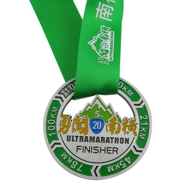 Custom Medals - Yourstuffmade.com