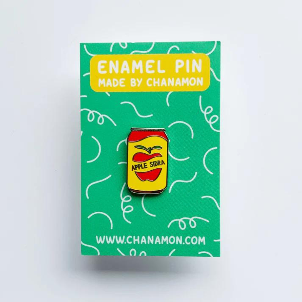 Apple Sidra Hard Enamel Pin on Backing Card with "ENAMEL PIN MADE BY CHANAMON WWW.CHANAMON.COM" text